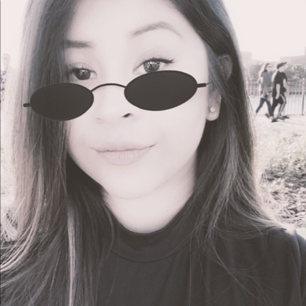 Meet your Posher, Jules